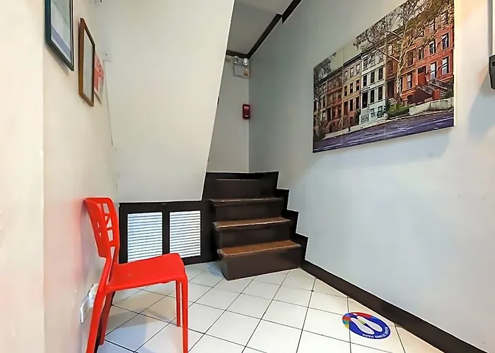 Oyo 857 Makati Avenue Hotel 2*