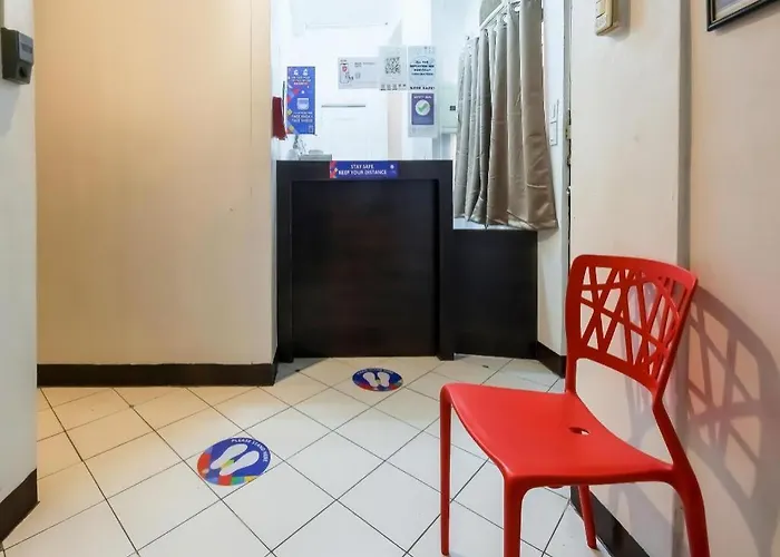 Hotel Oyo 857 Makati Avenue 2*
