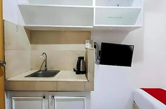 Hotel Oyo 857 Makati Avenue 2*